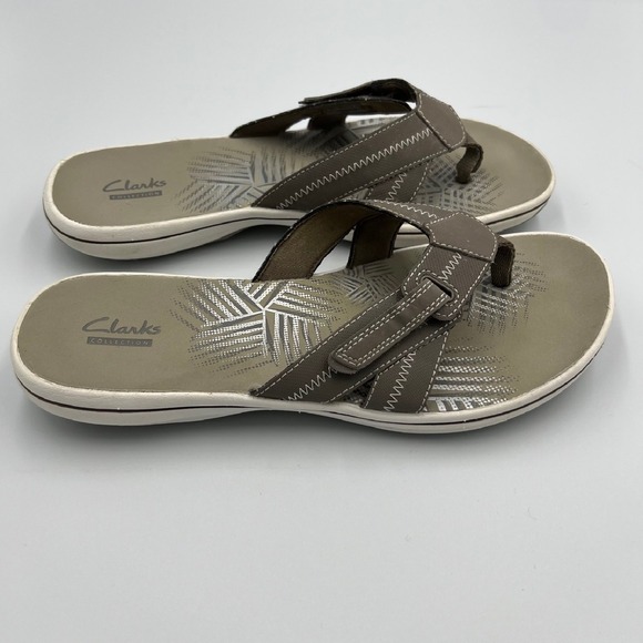 Women's Clarks Breeze Sea Flip Flops‎ Taupe Size 9 adjustable comfort sandals - Picture 1 of 8